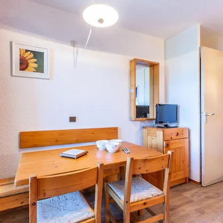Apartment Le De 1 - Pour 3 Personnes 351 La Plagne-Tarentaise